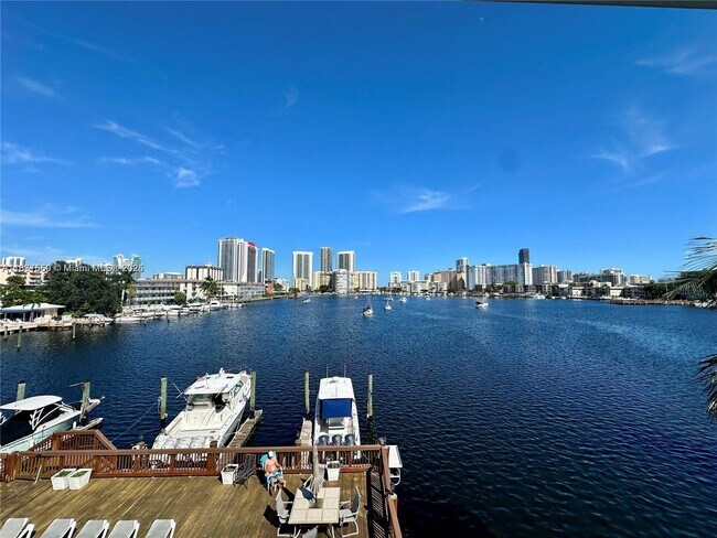 Photo - 462 Golden Isles Dr Condo Unit 311