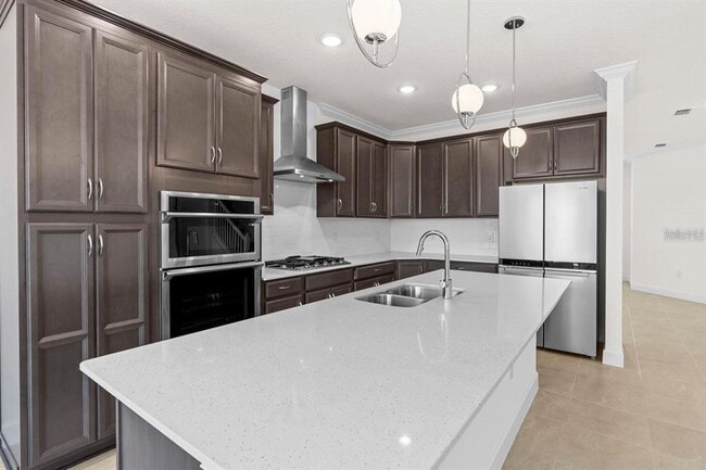 933 Signet Dr