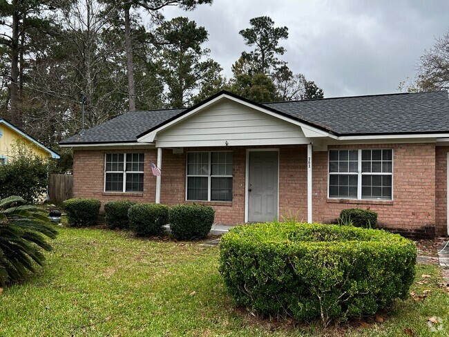 Building Photo - 2/1 Large Fenced Yard Rental