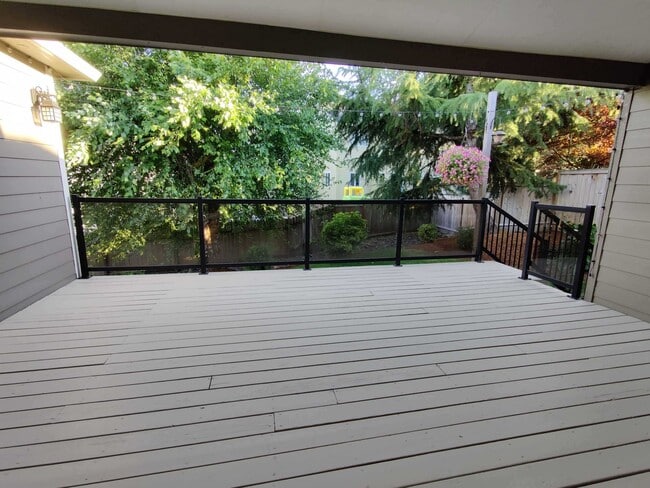 Photo - 1292 E Lucas St