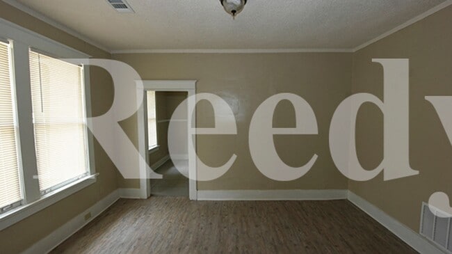 Photo - 797 Carson St