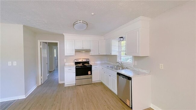 Photo - 122 Barnesville Rd