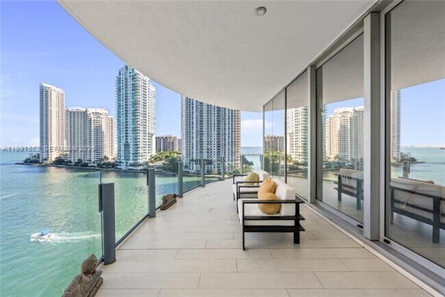 Photo - 300 Biscayne Blvd Way Unit 300 Biscayne Boulevard Way # 901E