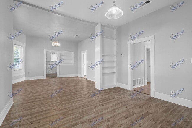 Photo - 419 N Grand Ave