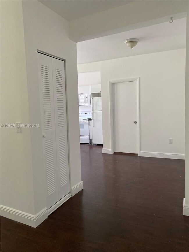 Photo - 577 NE 62nd St Unit 8