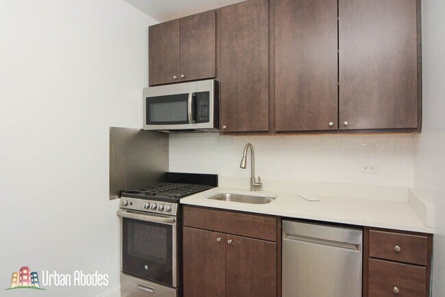 Photo - 2644 N Spaulding Ave Unidad M07B