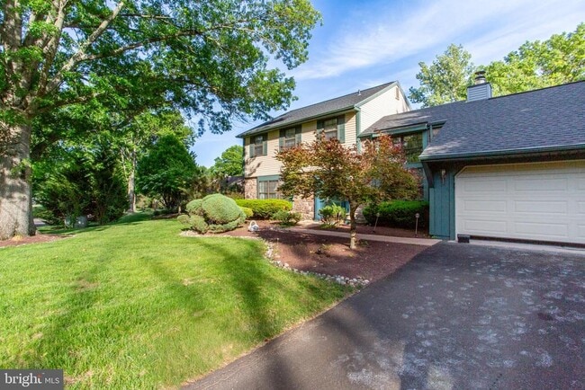 Photo - 19 Seton Hill Ct