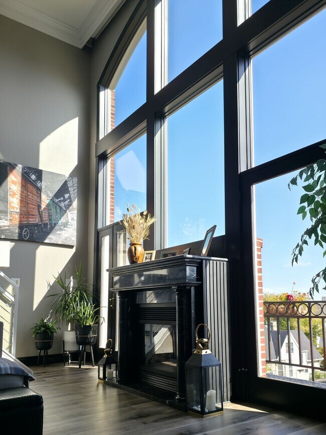 Photo - 1515 N Van Buren St Unidad 510