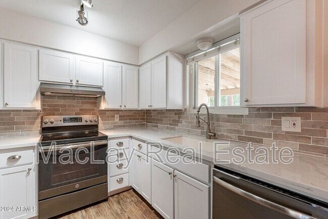 Photo - 4943 E Indian School Rd