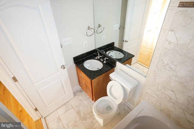 Photo - 1929 1st St NW Unit 106