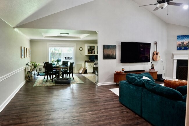 Photo - 7415 Revelwood Dr