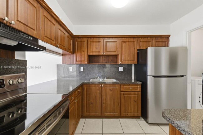 Photo - 624 NW 11th St