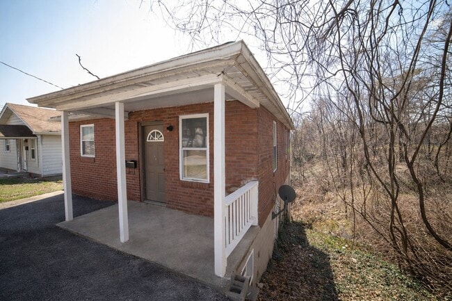 Photo - 2705 Palmer Ave