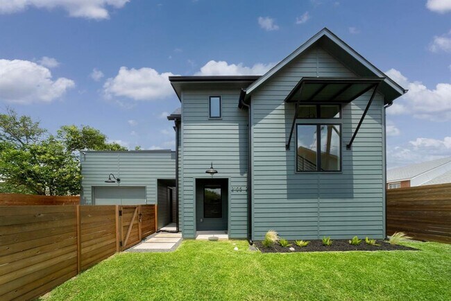 Photo - 2105 S L Davis Ave