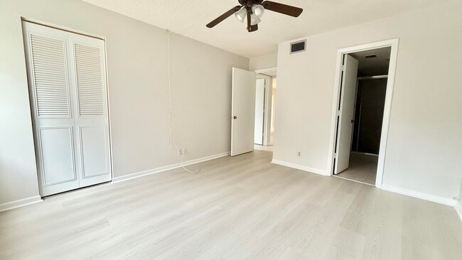 Photo - 4857 Sable Pine Cir Unit D2