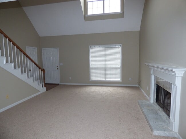 Photo - 205 Brookhollow Dr