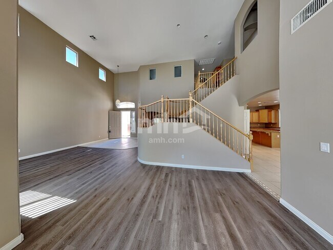 Photo - 10820 Canisteo St