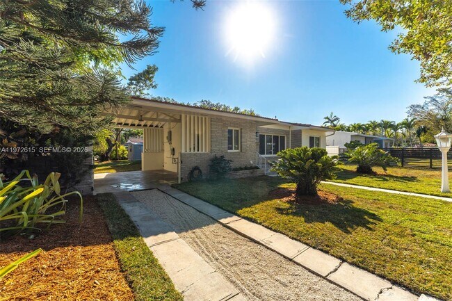 Photo - 3965 SW 60th Ct