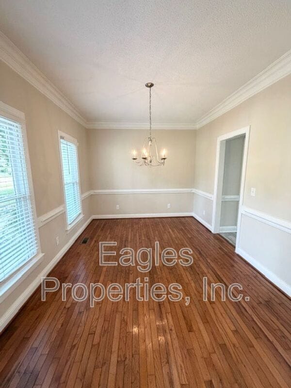 Photo - 242 N Marion Dr
