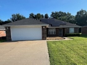 Building Photo - 1725 Sunset Dr Rental