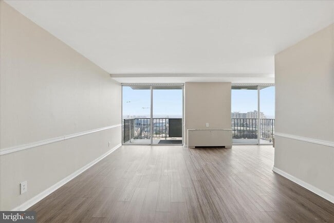 Photo - 301 N Beauregard St Unidad 1404