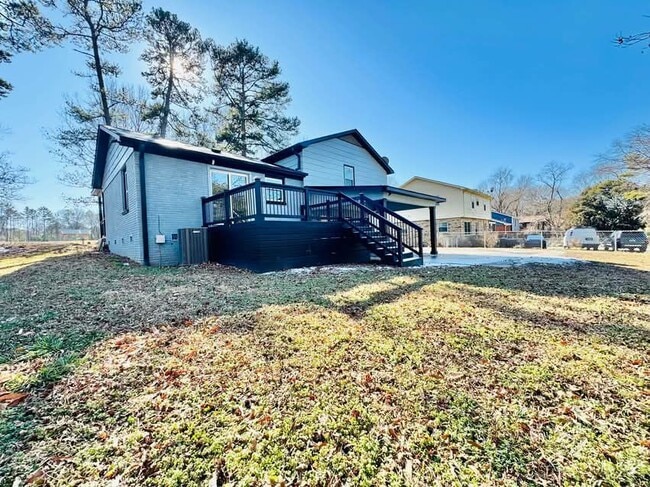 Photo - 1001 Archdale Dr