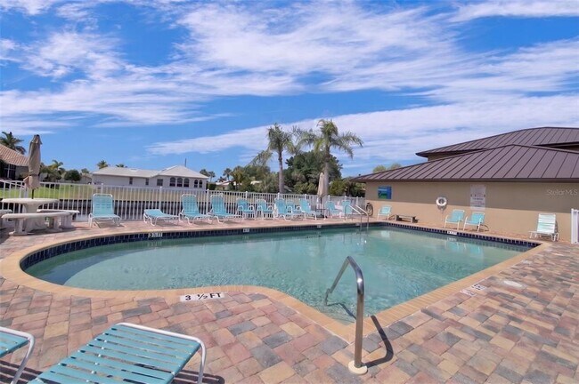 240 Lewis Cir Unit 23