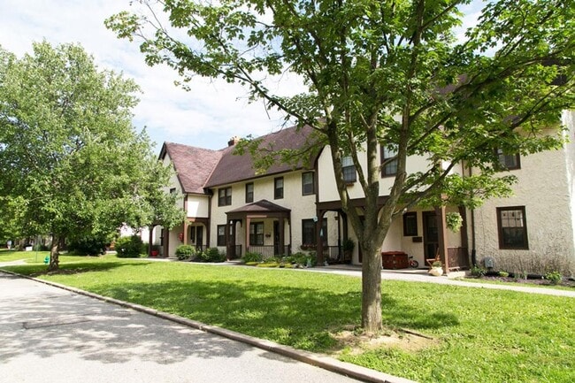 Mariemont Townehomes - MR1