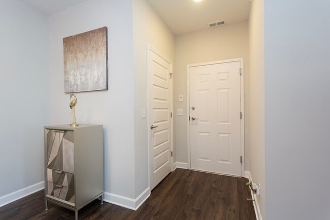 Entryway.2 - 7501 Highway 70 S Unit 301