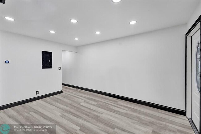 Photo - 5310 NW 16th St Unit C