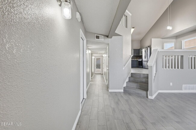 Photo - 2913 Pino Blanco Pl