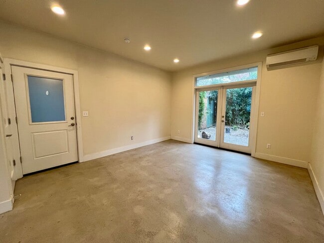 Photo - Spacious Two-Story 1 Bedroom, 1 Bathroom U...