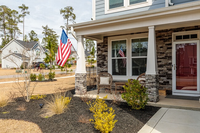 Photo - 205 Parrish Ln