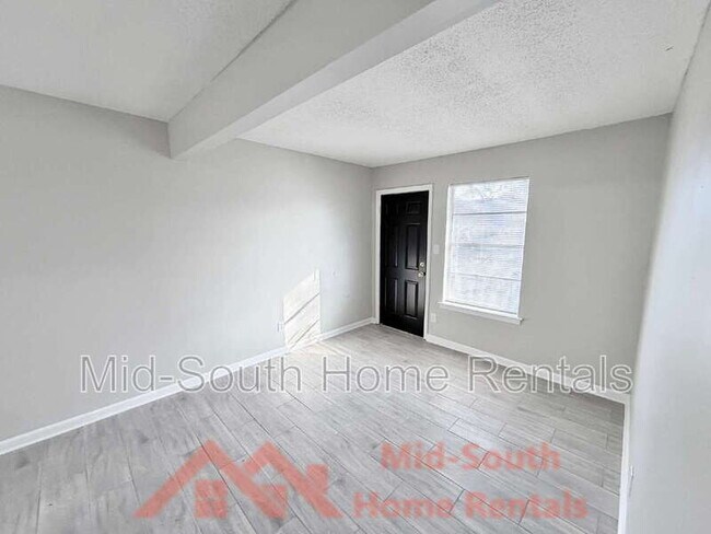 Photo - 139 N Claybrook St Unidad 8