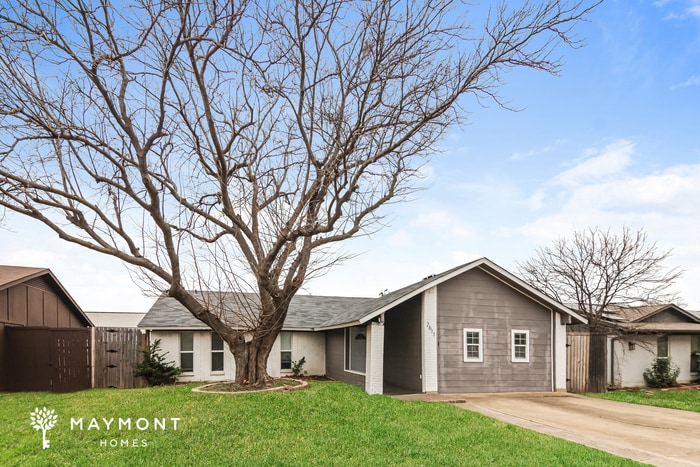 Photo - 2611 Elk Grove Rd