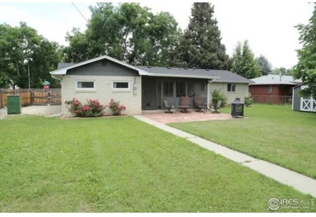 Photo - 1915 Collyer St