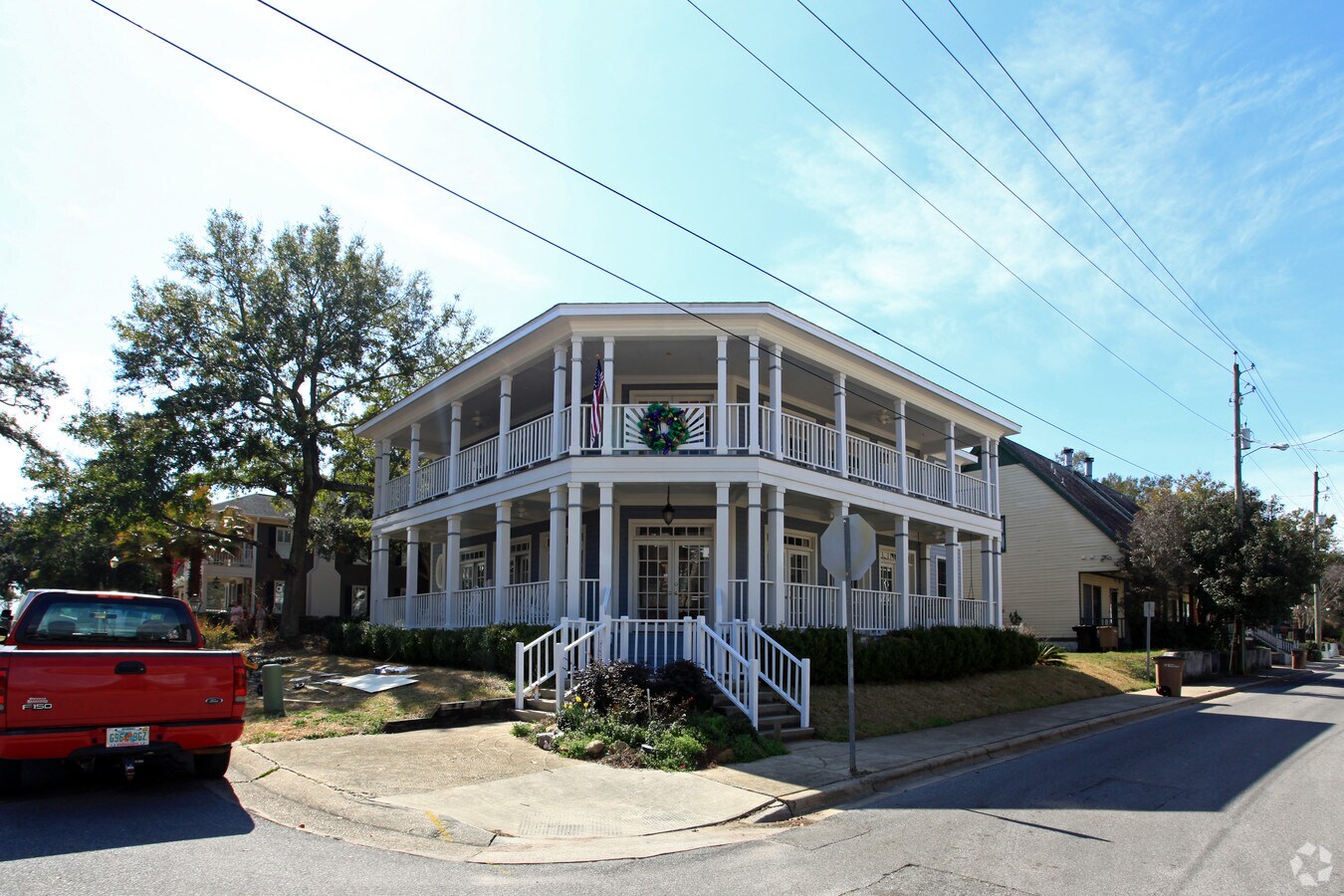 Photo - Russell Roost Apartments