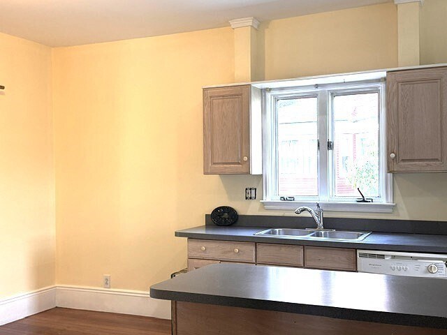 Photo - 65 Grampian Way Unit 1