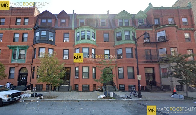 Building Photo - 585 Beacon St Rental