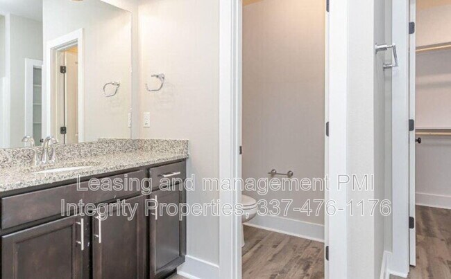 Photo - 101 Foster Grove Drive