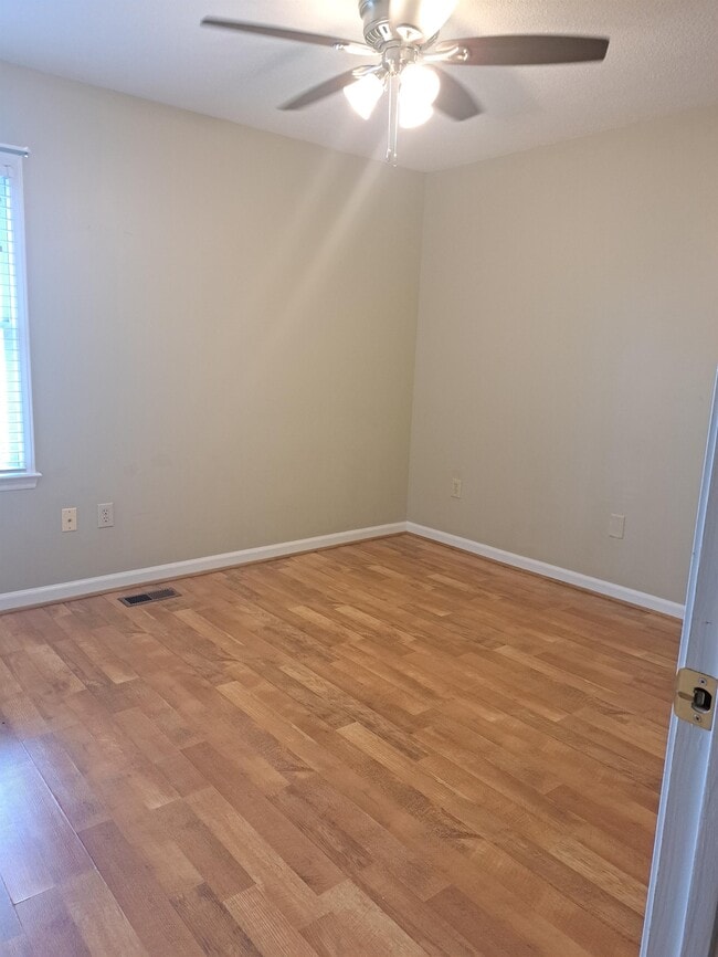 Photo - 600 N 35th St