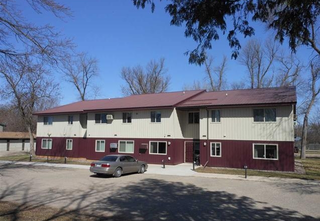 Stranberg 12-Plex - Stranberg 12-Plex Apartments