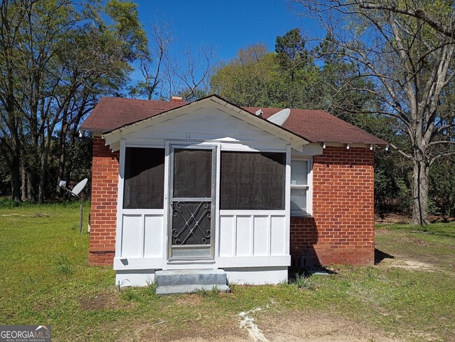 Building Photo - 11 Hester Dr