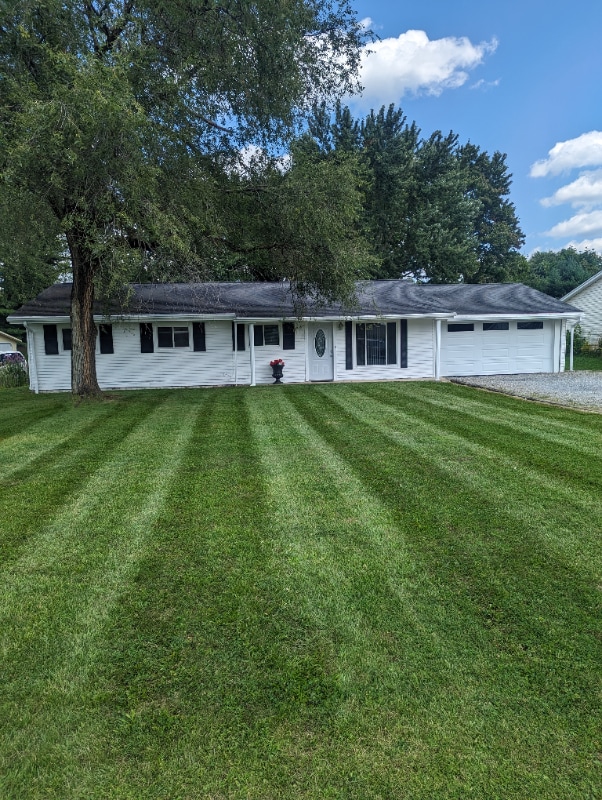 Photo - 129 Robinhood Dr House