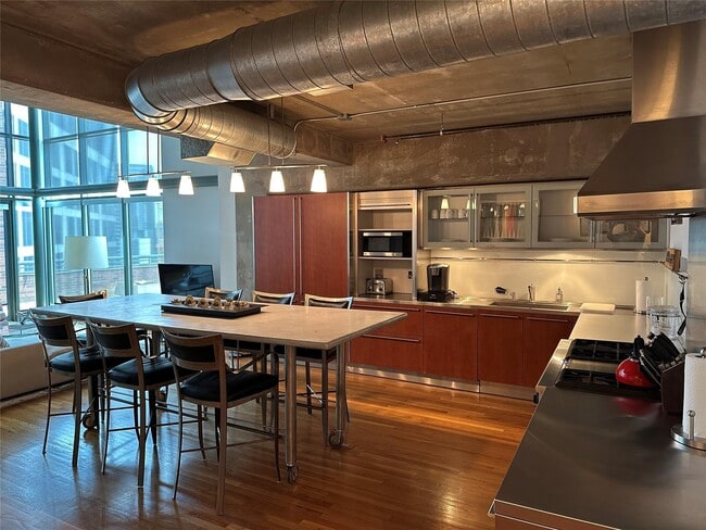 Photo - 1999 McKinney Ave Unit 1402