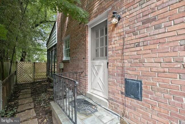 2925 Kanawha St NW