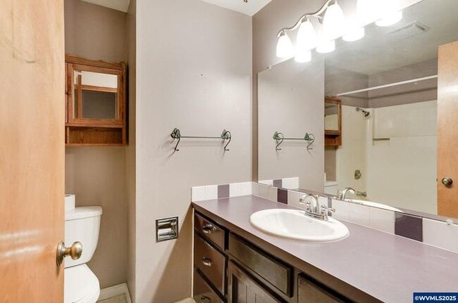 Photo - 2420 La Jolla Ct NW