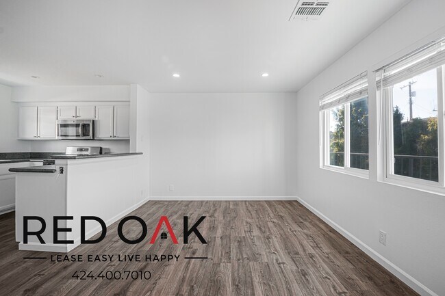 Photo - 11218 Oxnard St Unit 3