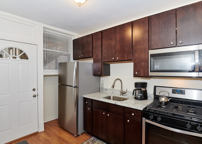 Photo - 2536 W Thorndale Ave Unit 1