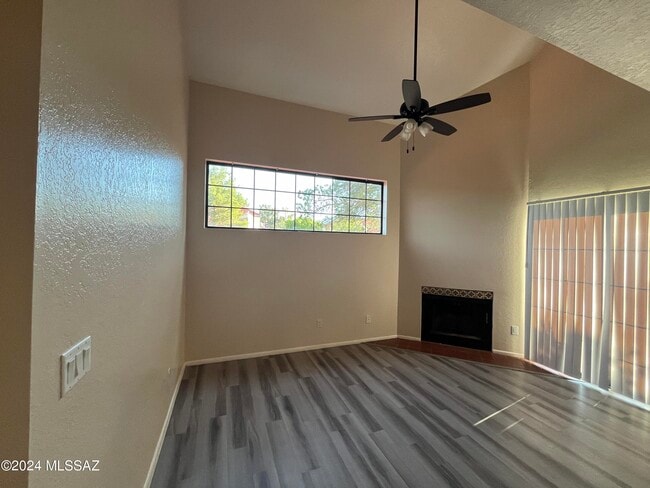 Photo - 4285 N River Grove Cir